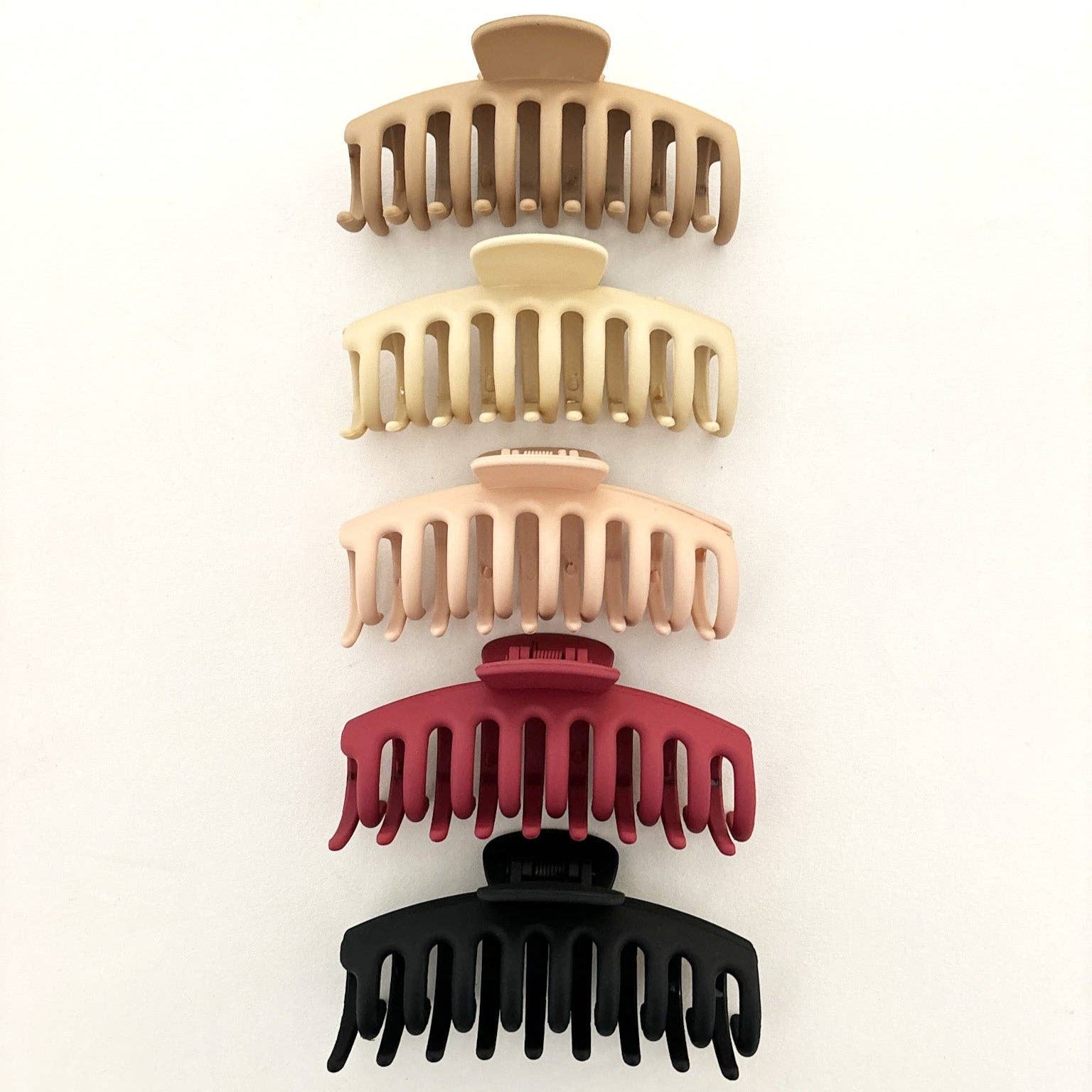 Regina Matte Claw Clip Wine