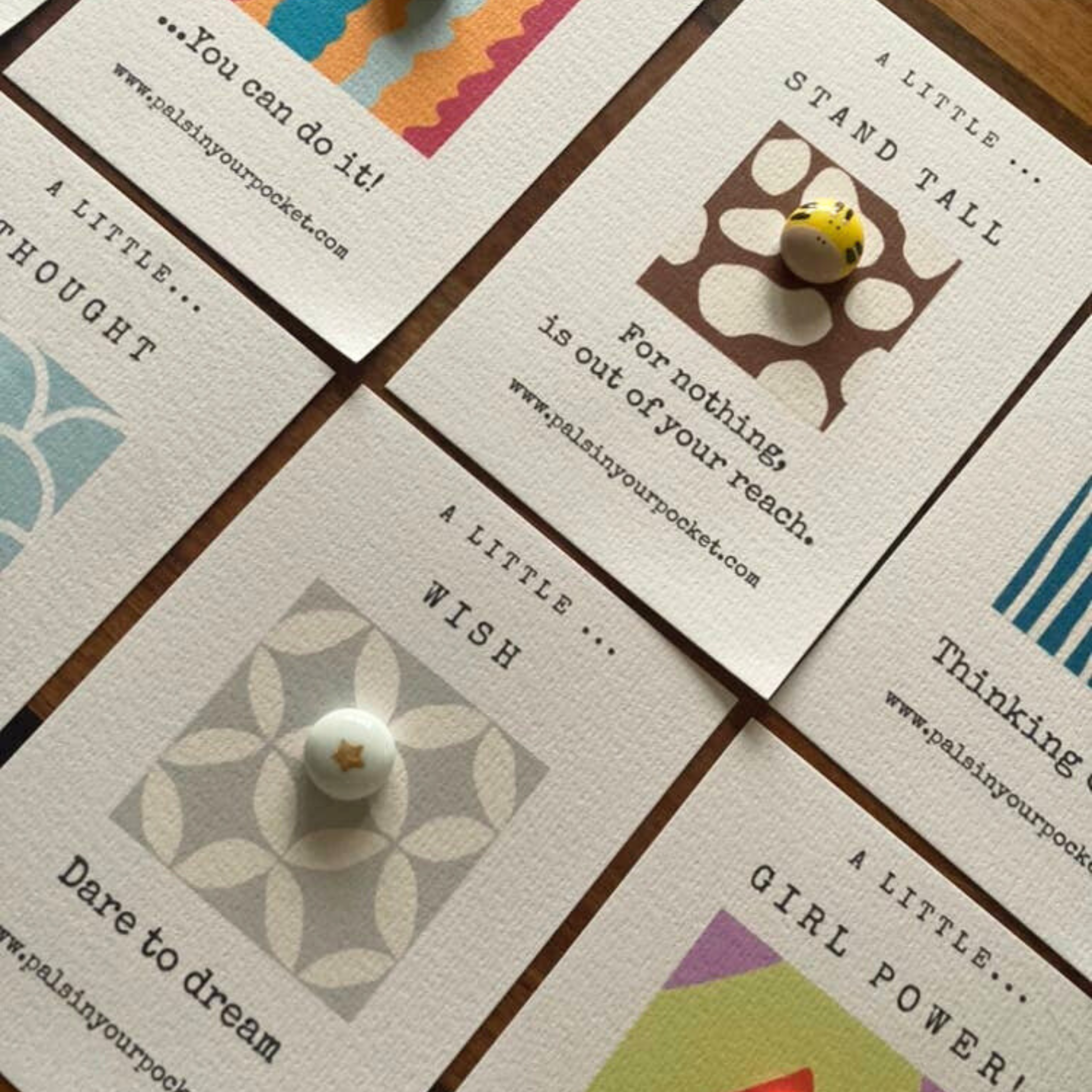 Stand Tall Giraffe Pocket Pal