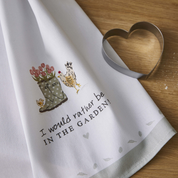 Tea Towel & Cookie Cutter Set Hen House Lane