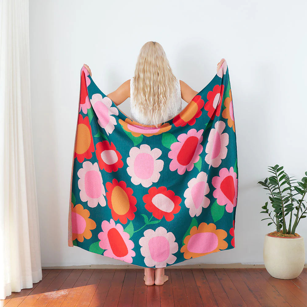 Annabel_Trends_Cotton_Throw_Blanket_Flower_Patch.webp