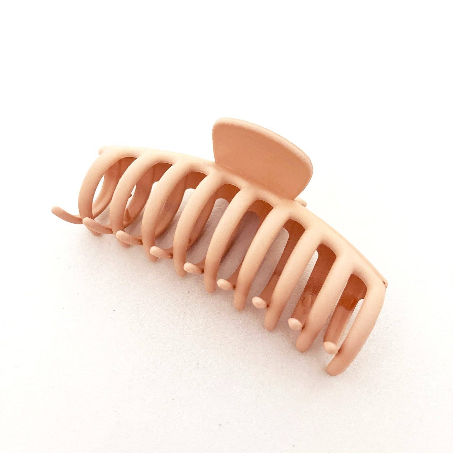 Regina Matte Claw Clip Baby Pink