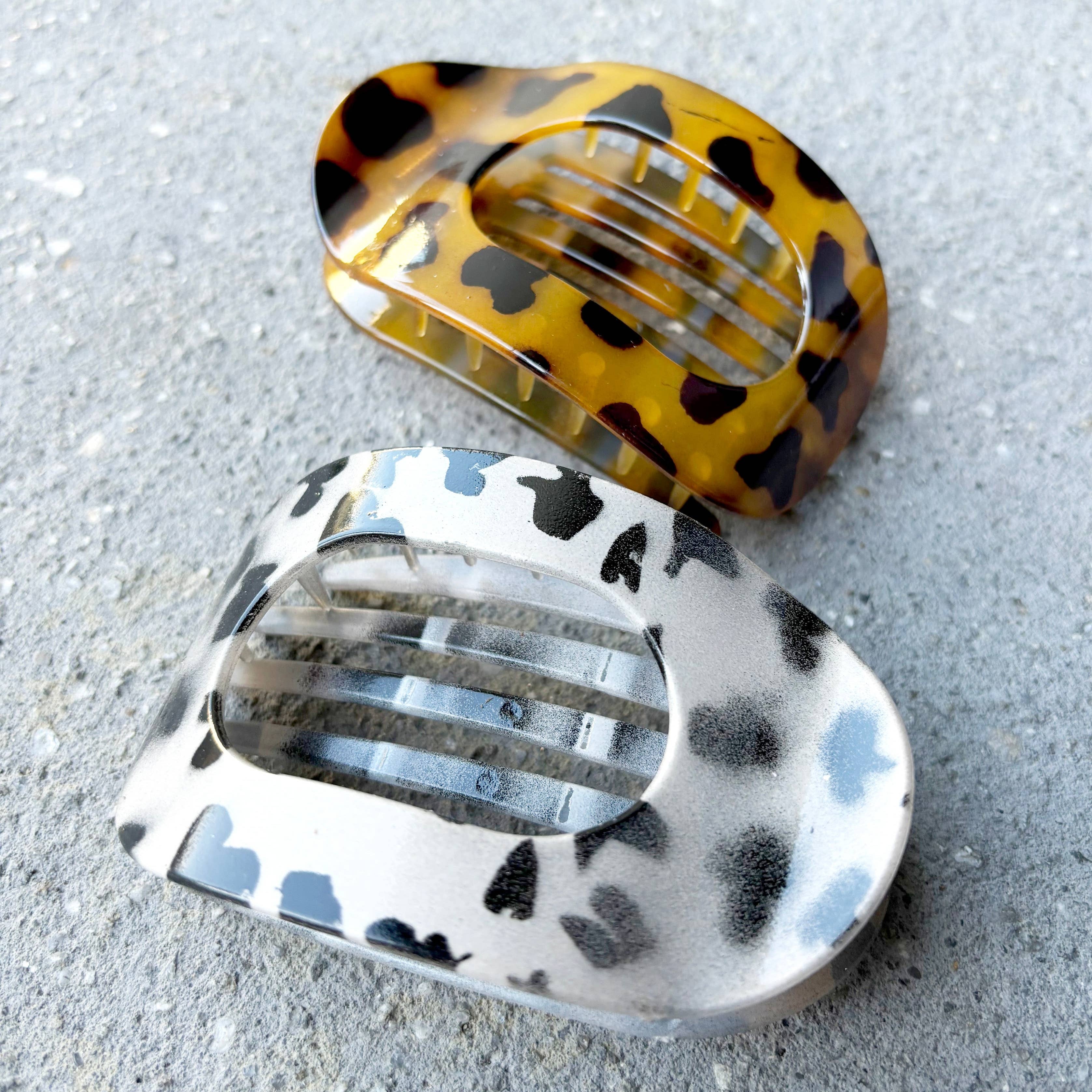 Flat Hair Claw Clip Light Tort