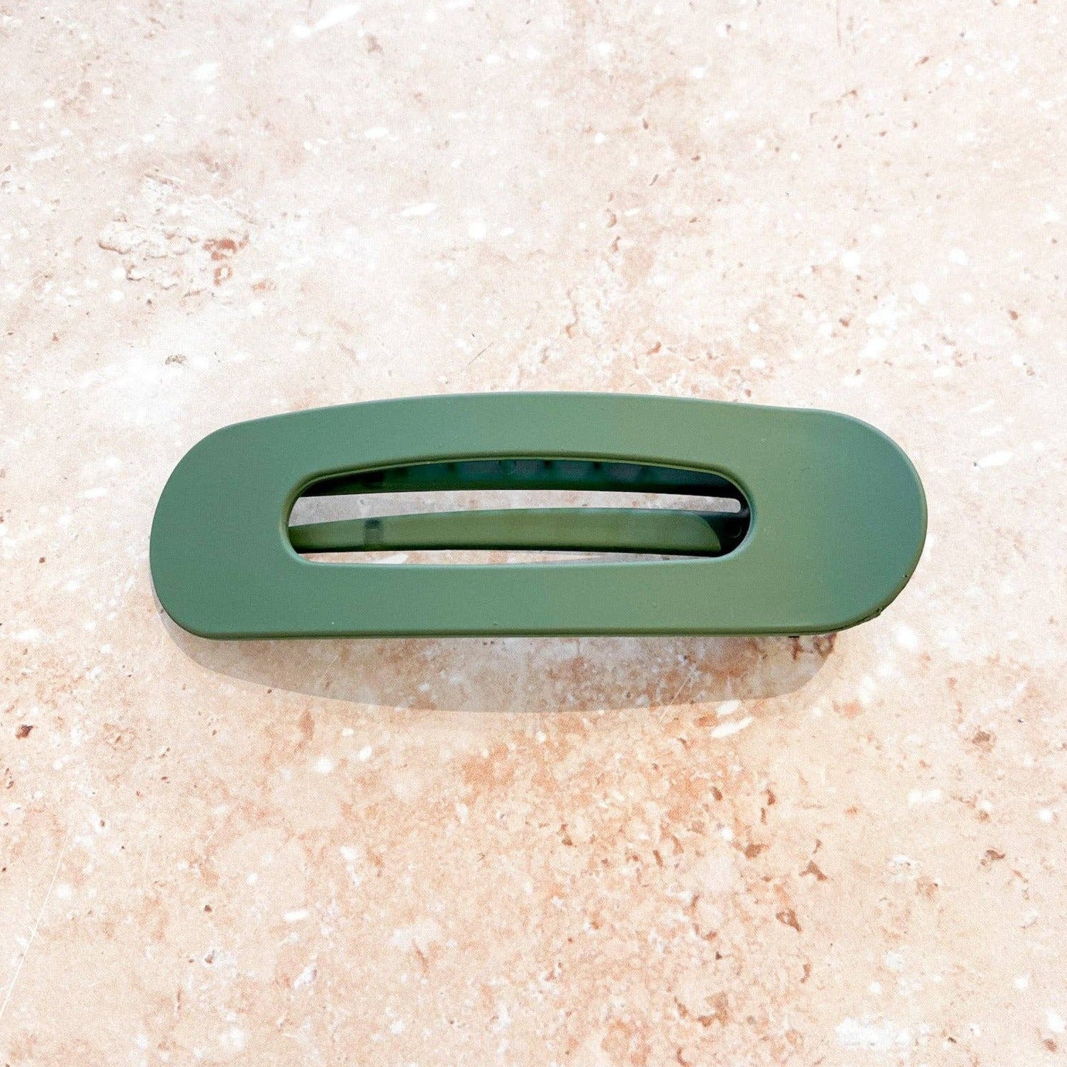 Madelyn Matte Large Hair Clip Green