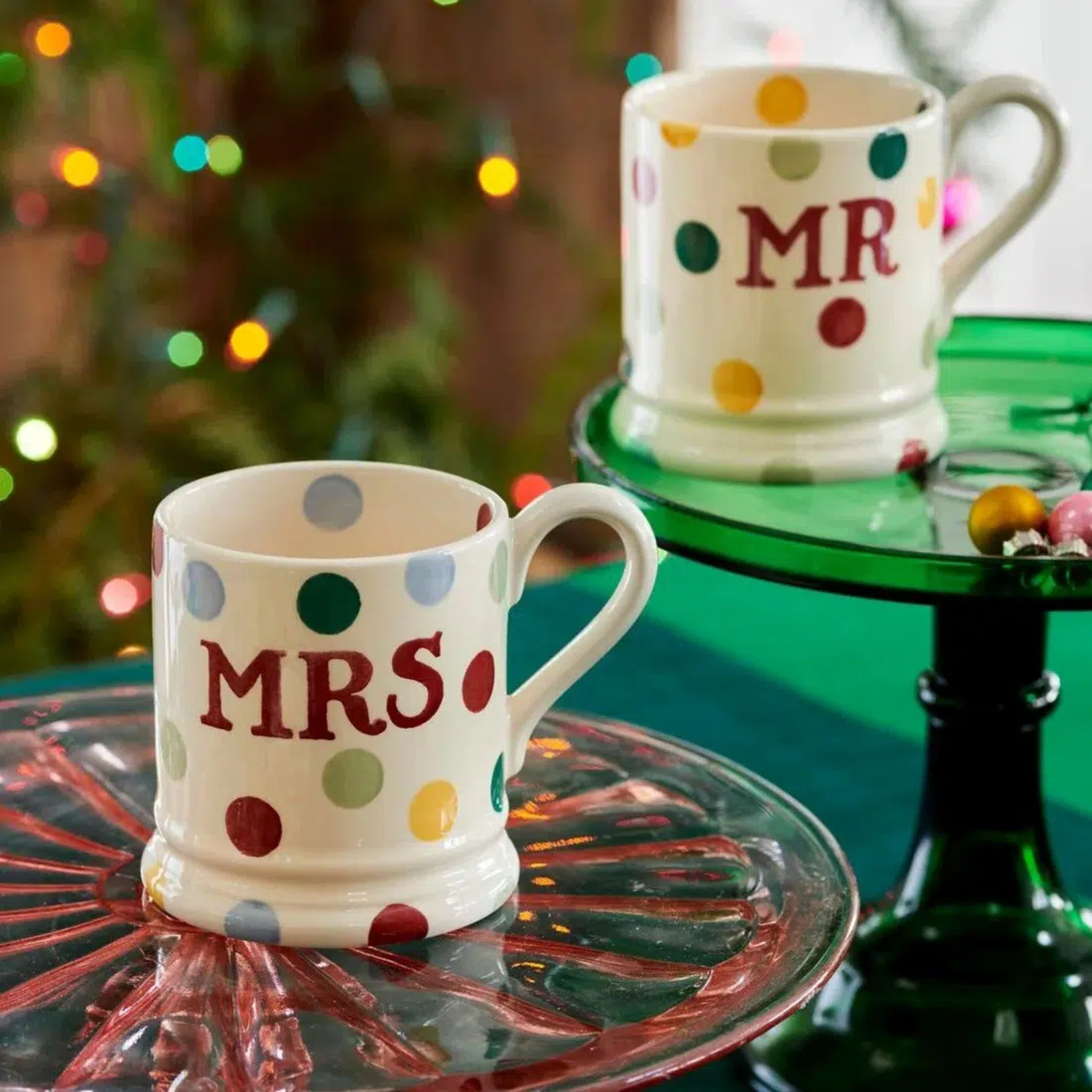 Polka Dot Mr & Mrs Set of Two 1/2 Pint Mugs