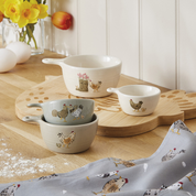 Set of 4 Measuring Cups Hen House Lane