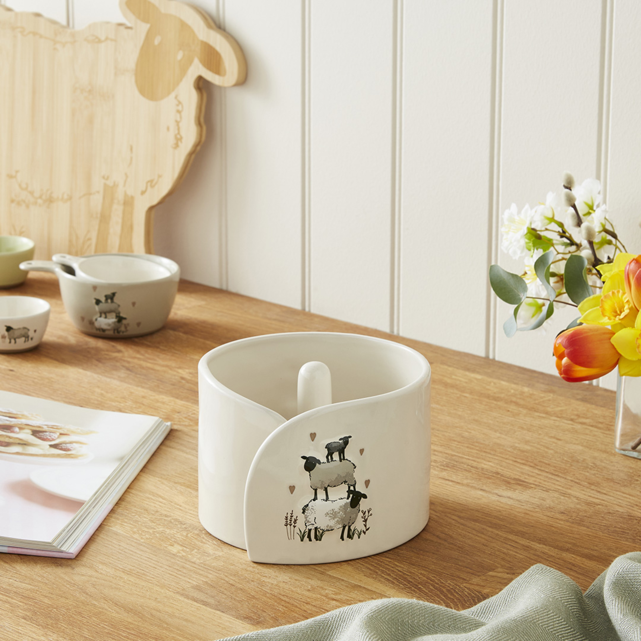 Kitchen Roll Holder Highland Sheep