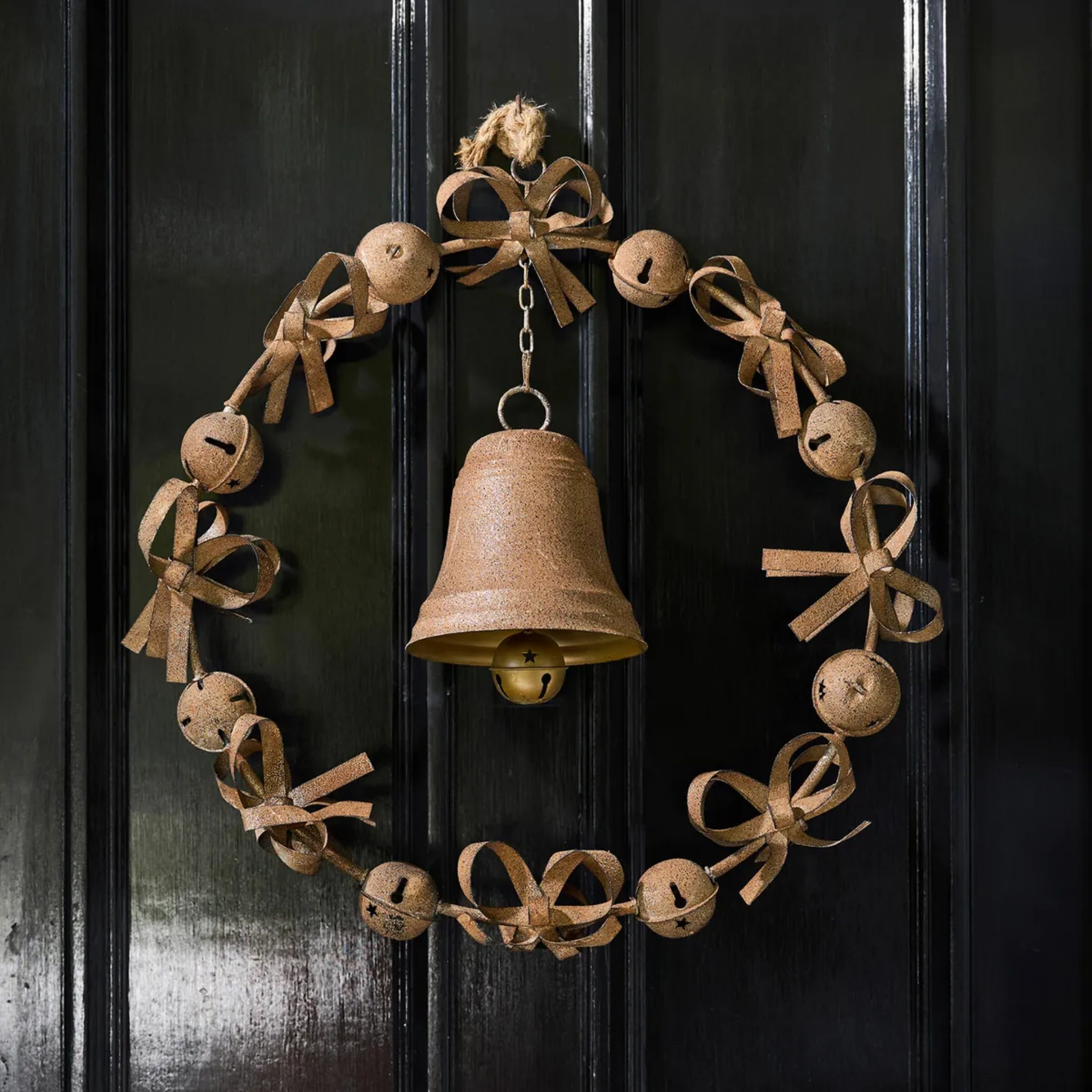 Bow & Bell Wreath Rust