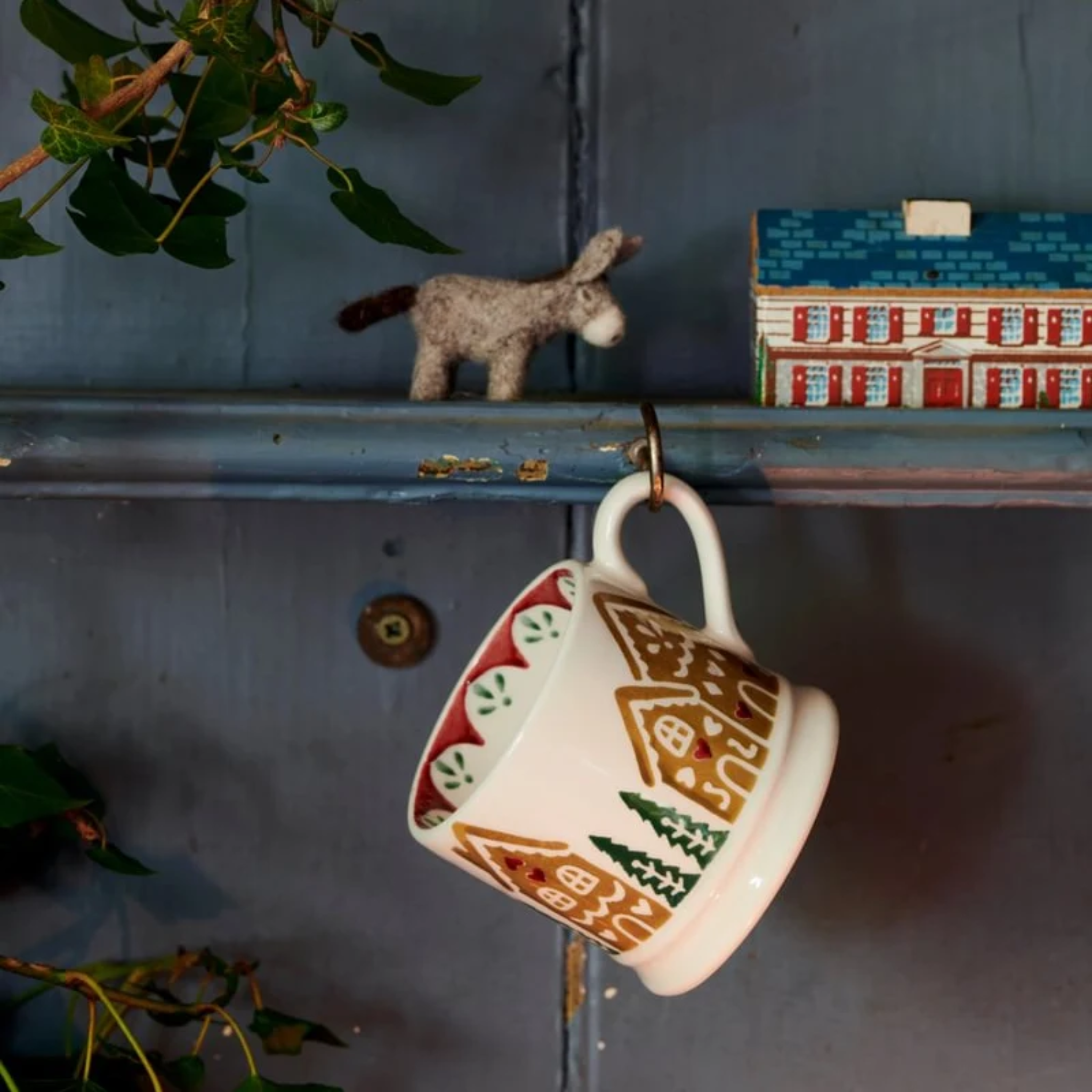 Gingerbread House Small Mug