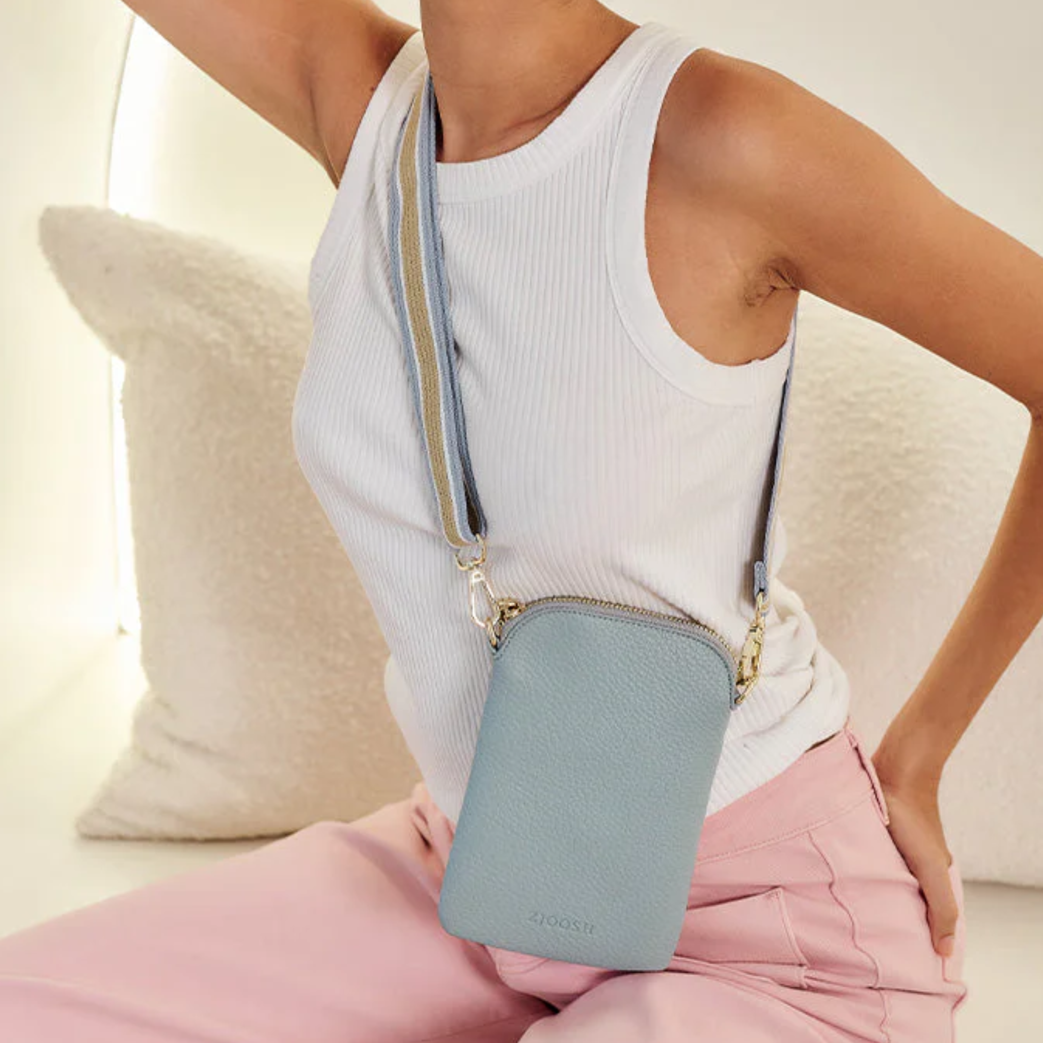 Wanderer Cross Body Bag Dusty Blue