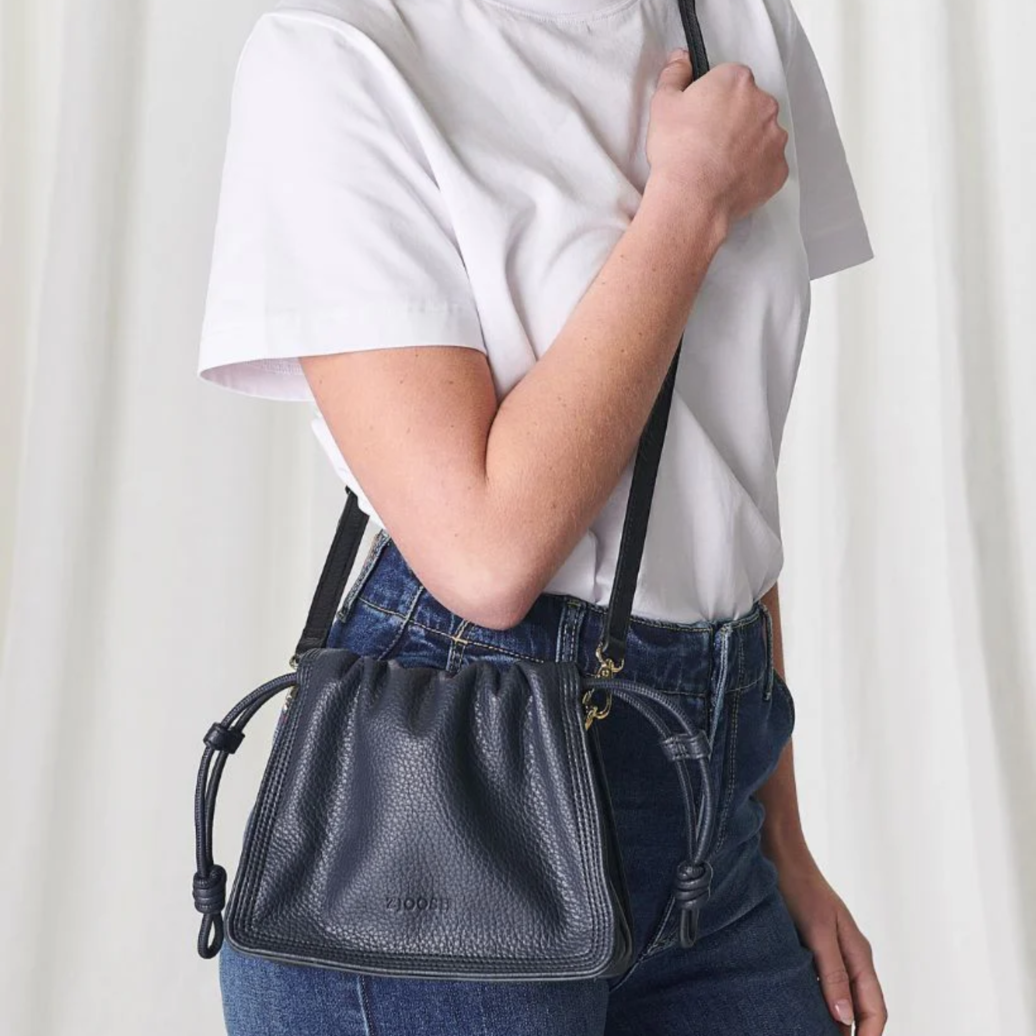 Ernie Cross Body Bag Navy