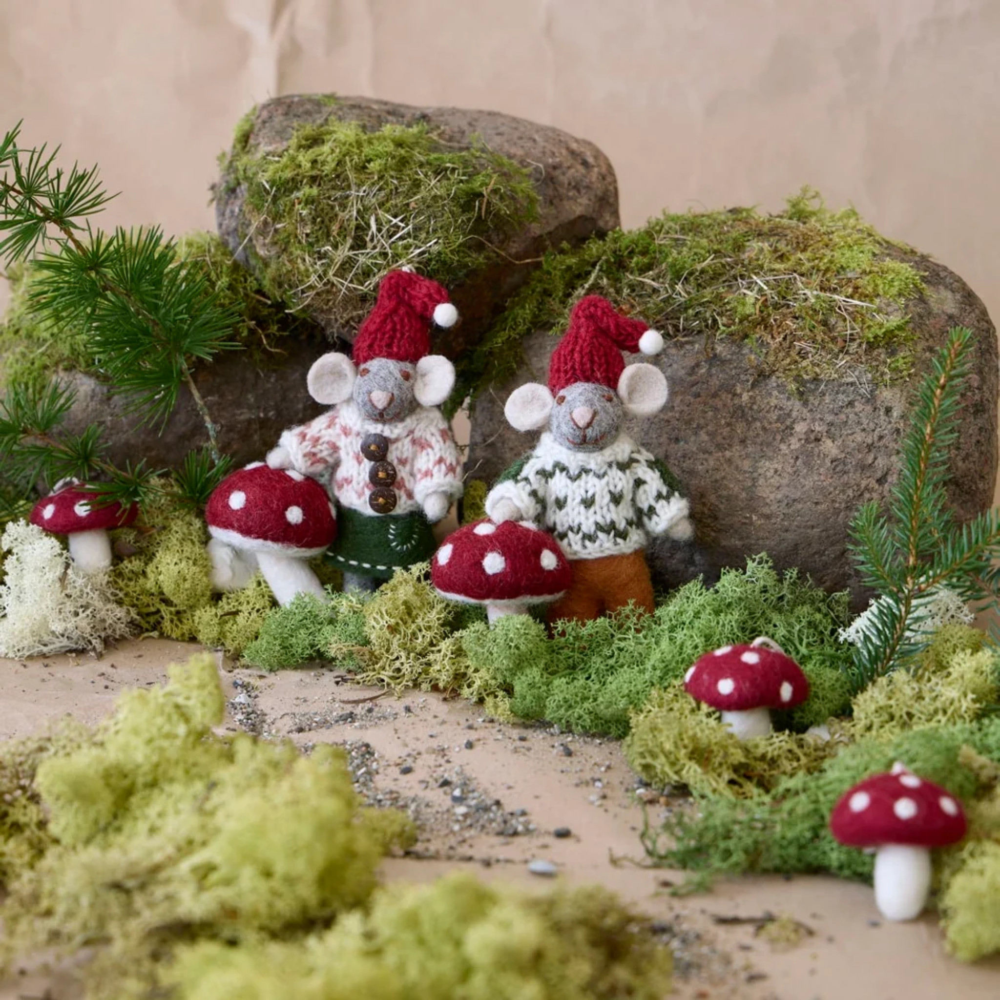 Felt Christmas Girl Mouse with Mushroom Decoration Small