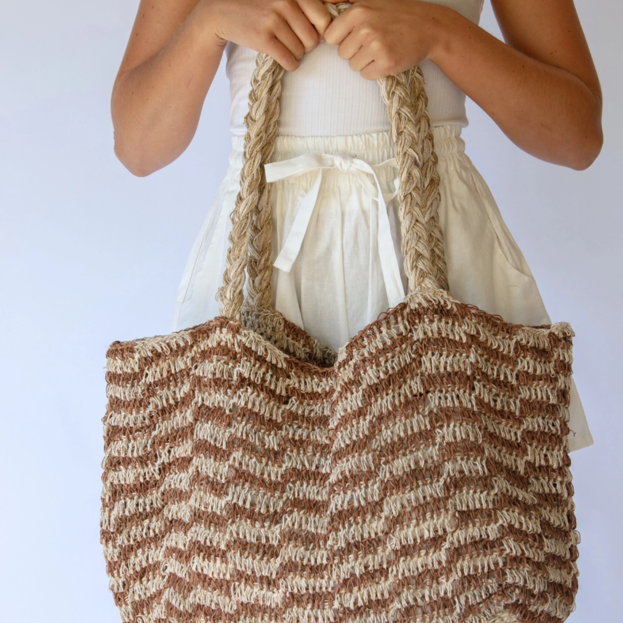 Elle Grande Tote Tully Check