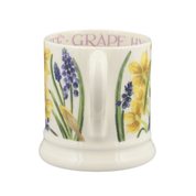 Flowers Tete-A-Tete & Grape Hyacinth 1/2 Pint Mug