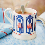 King's Guard 1/2 Pint Mug