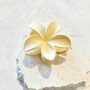 Hibiscus Matte Flower Claw Clip White