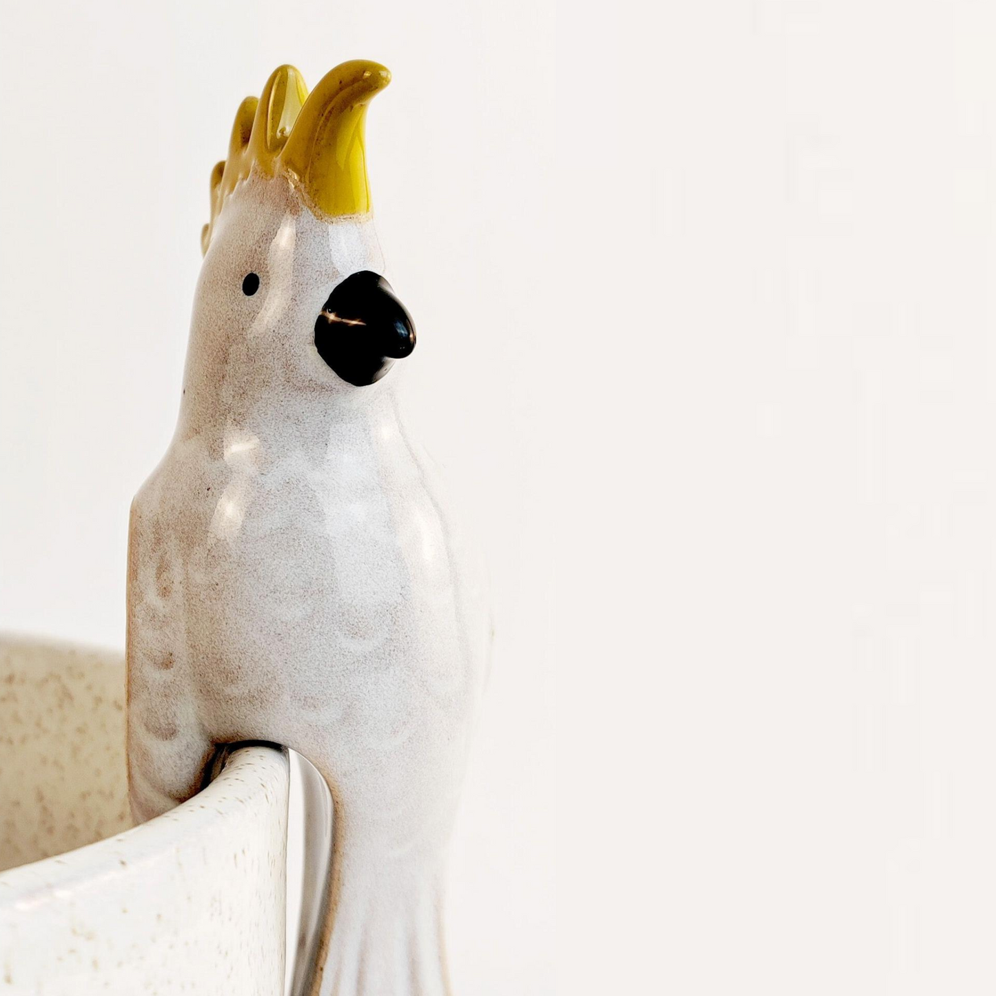 Cockatoo Pot Sitter White