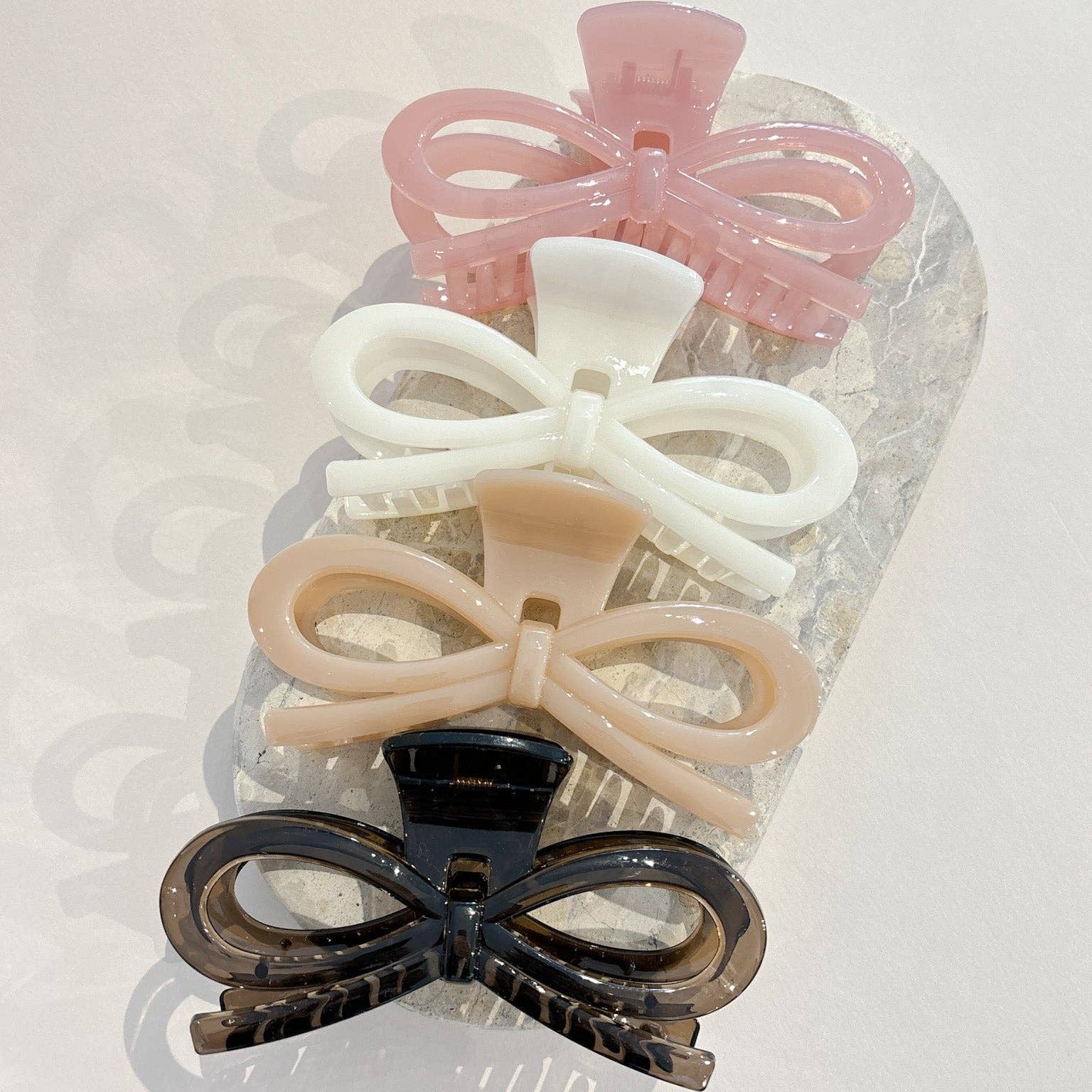 Willow Ribbon Claw Clip White