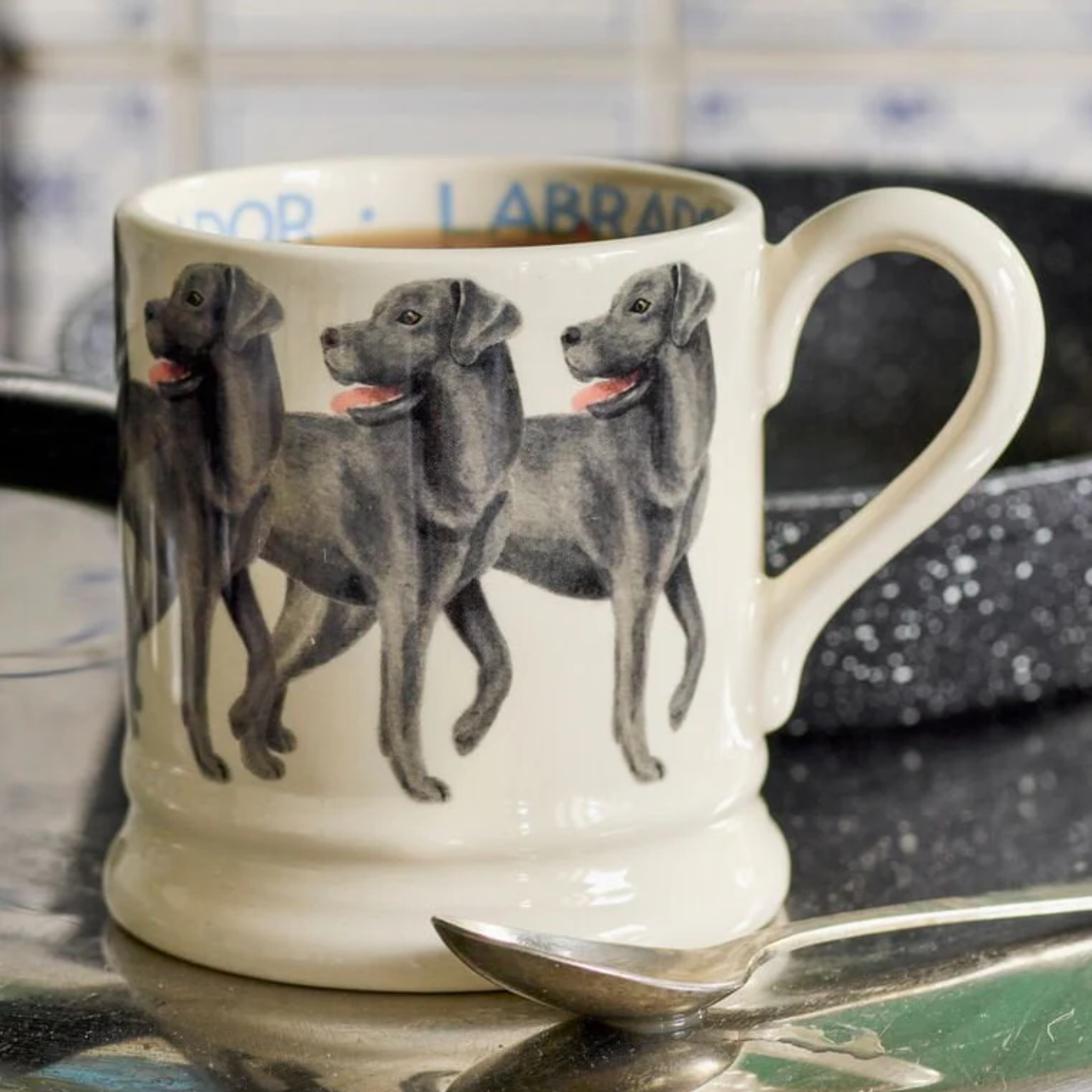 Dogs Black Labrador 1/2 Pint Mug