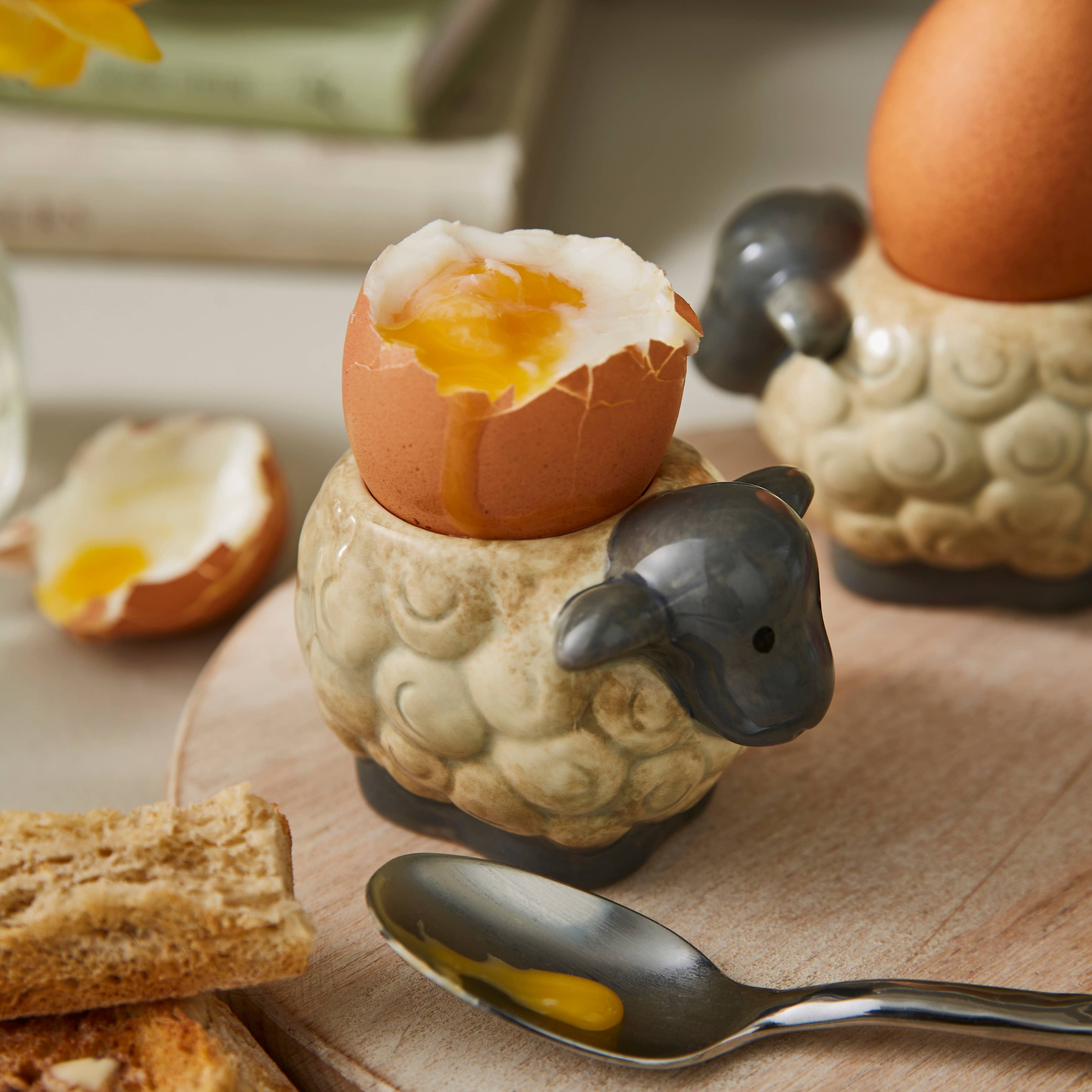 Set Of 2 Egg Cups Highland Sheep