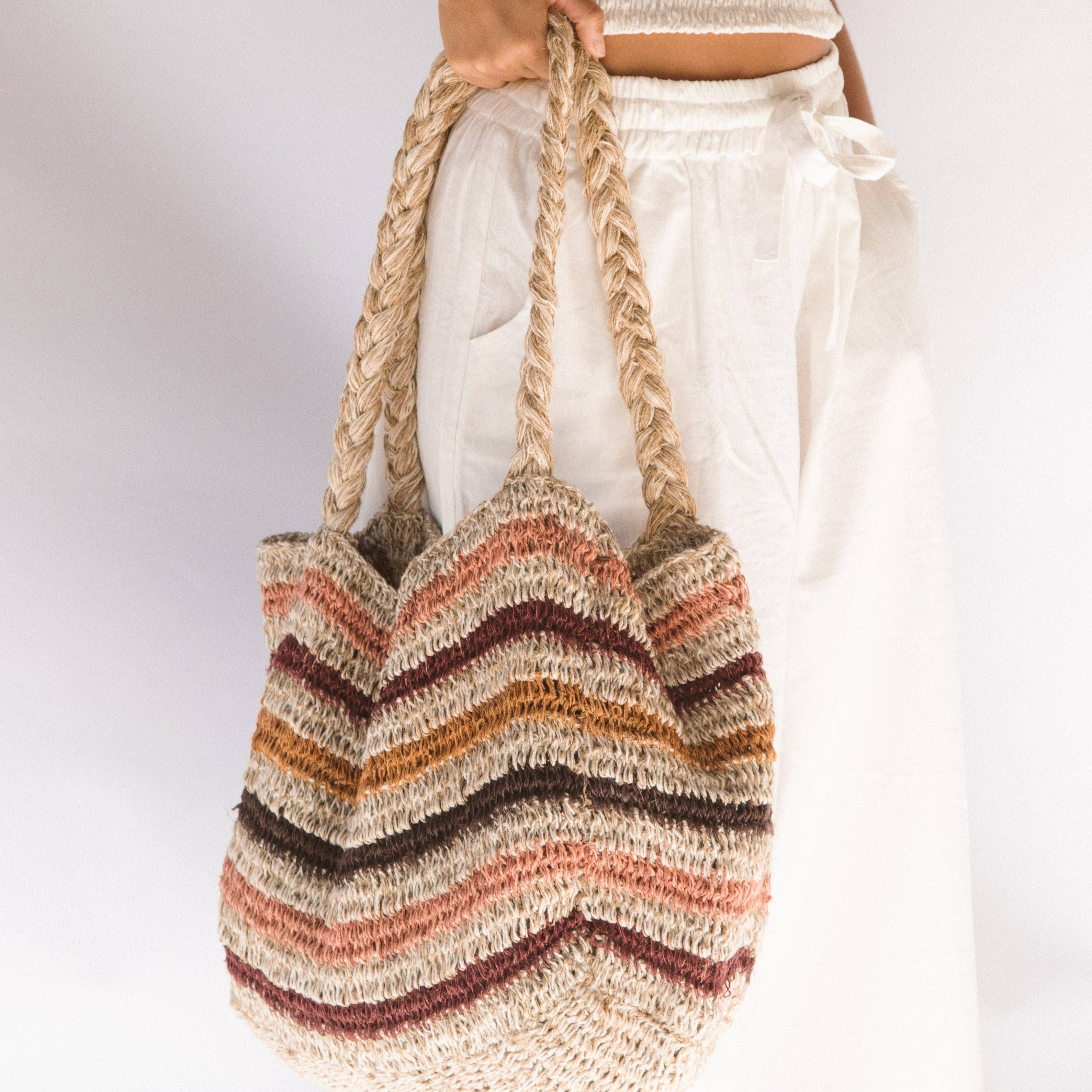 Elle Grande Tote Samba