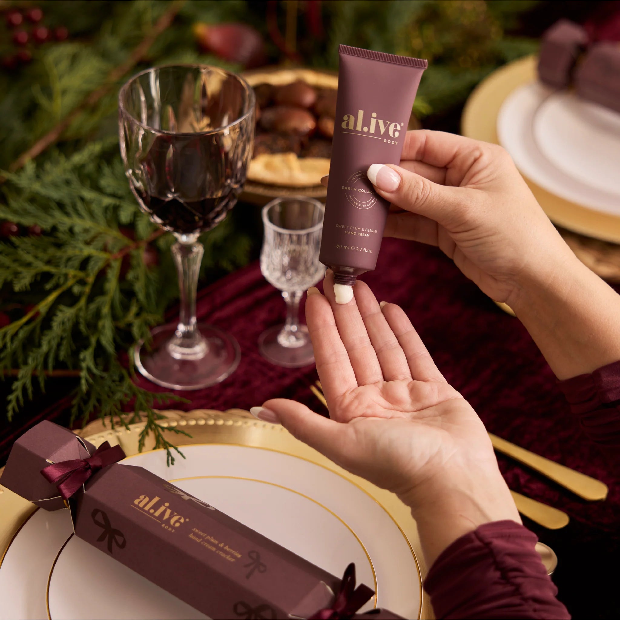 Hand Cream Cracker Sweet Plum & Berries
