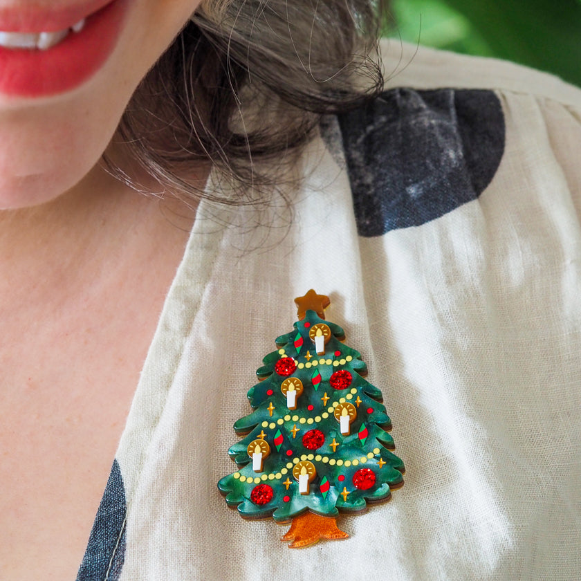 BHDL115ChristmasTreeCentre-PieceBrooch_1.jpg