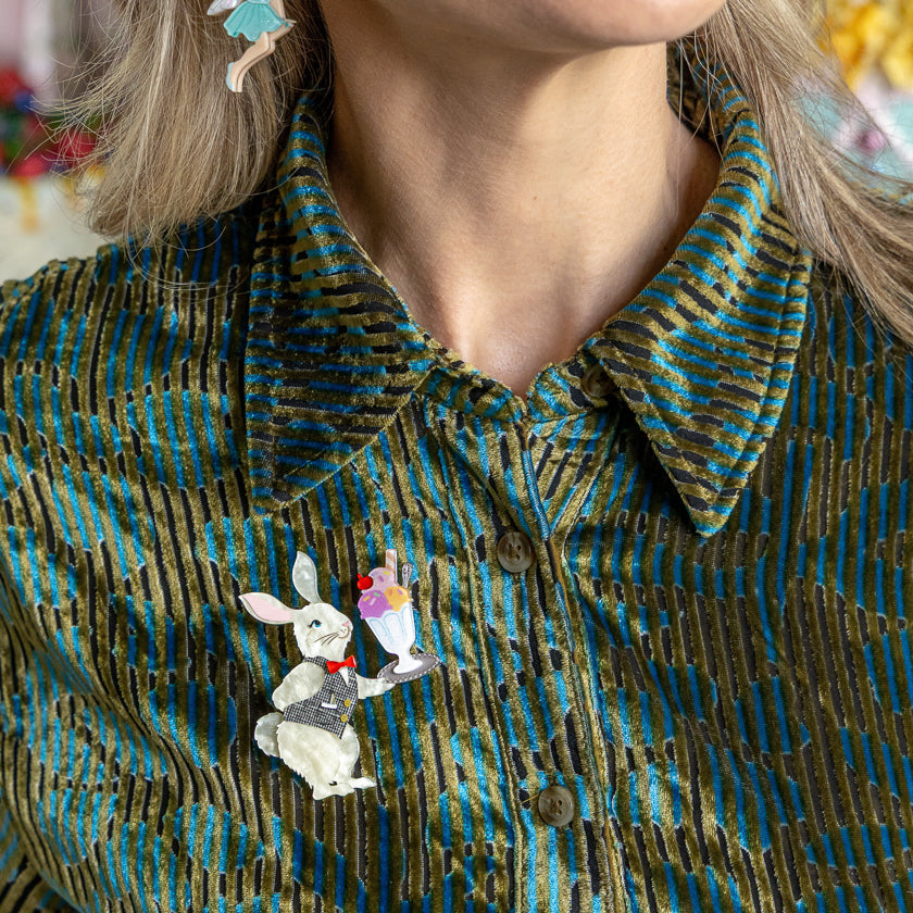 BHED109RabbitWaiterBrooch_1__1.jpg