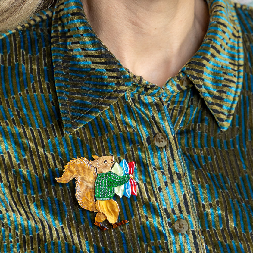 BHED110RedSquirrelBrooch_1.jpg
