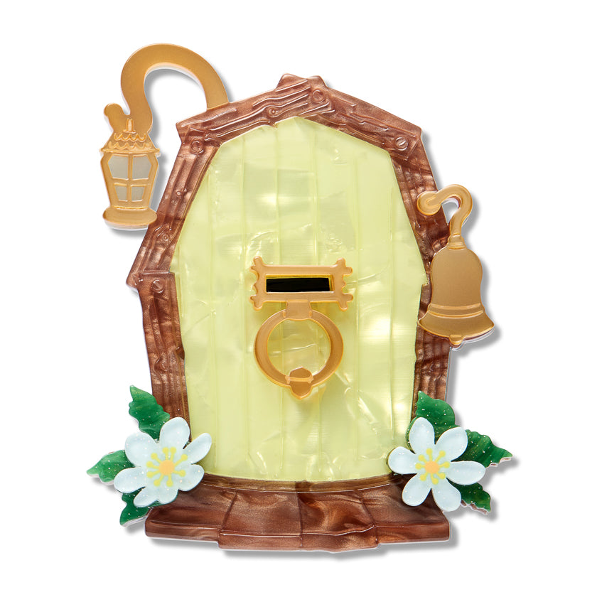 BHED118Silky_sDoorBrooch-1.jpg