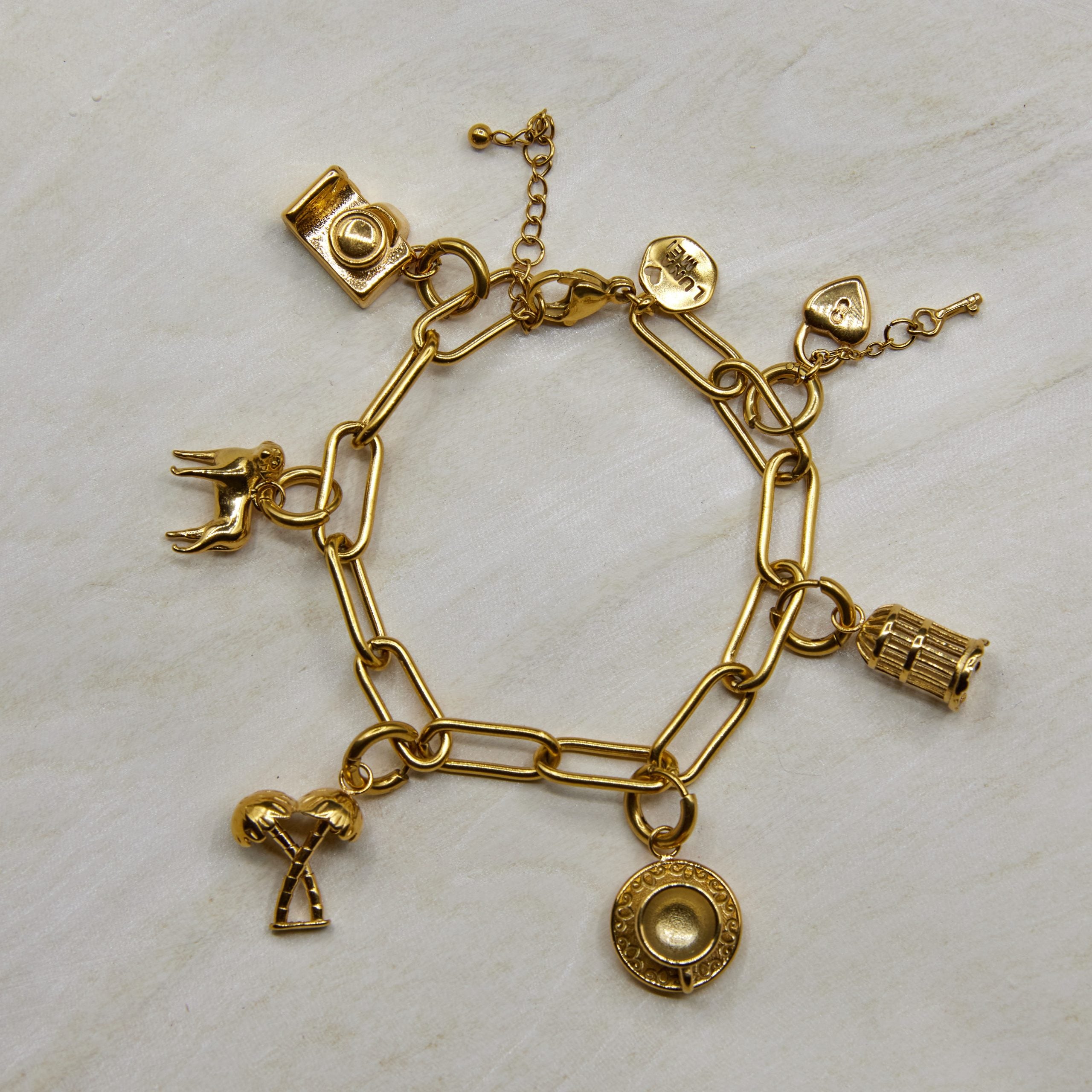 Chunky Paperclip Bracelet Gold