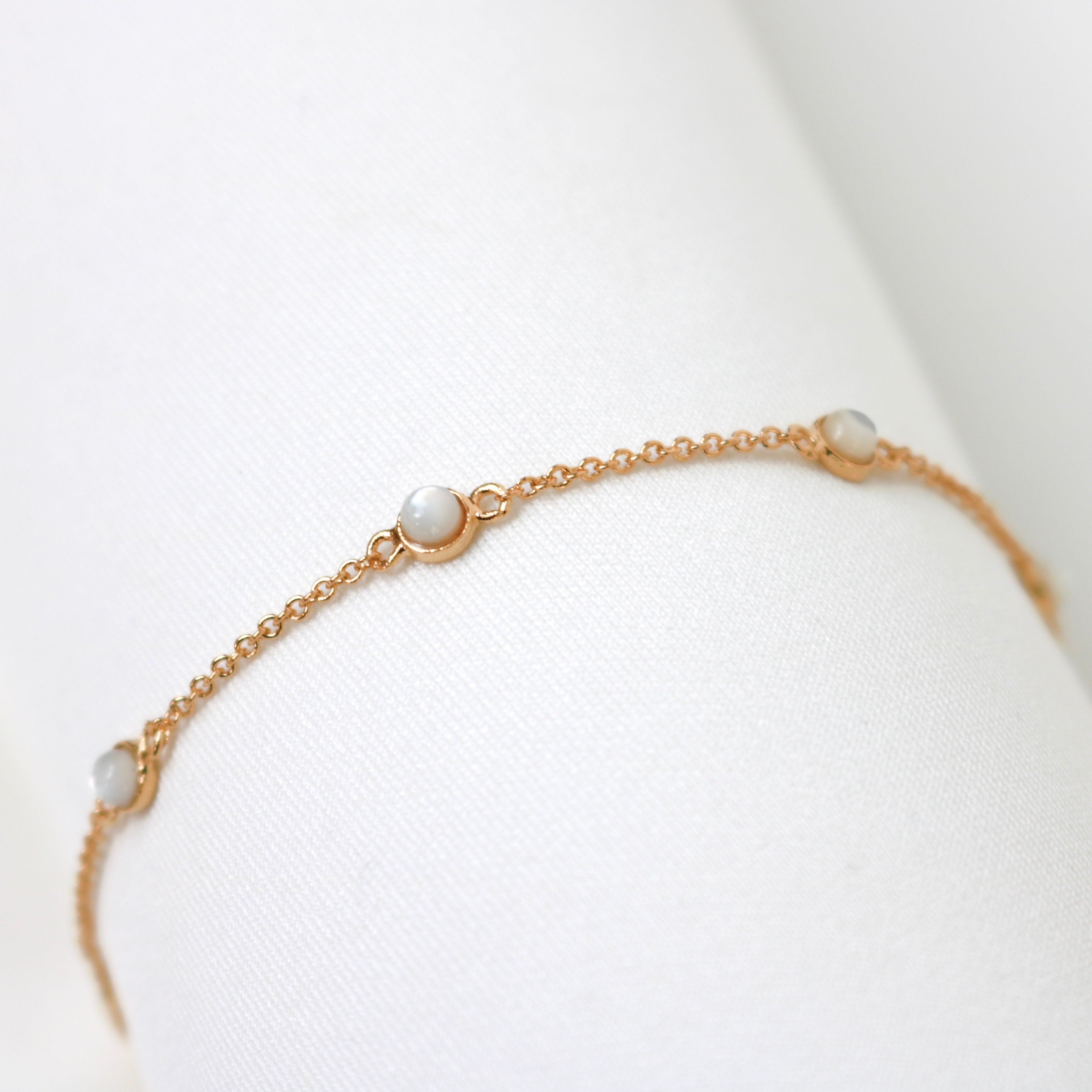 Elara Bracelet Gold