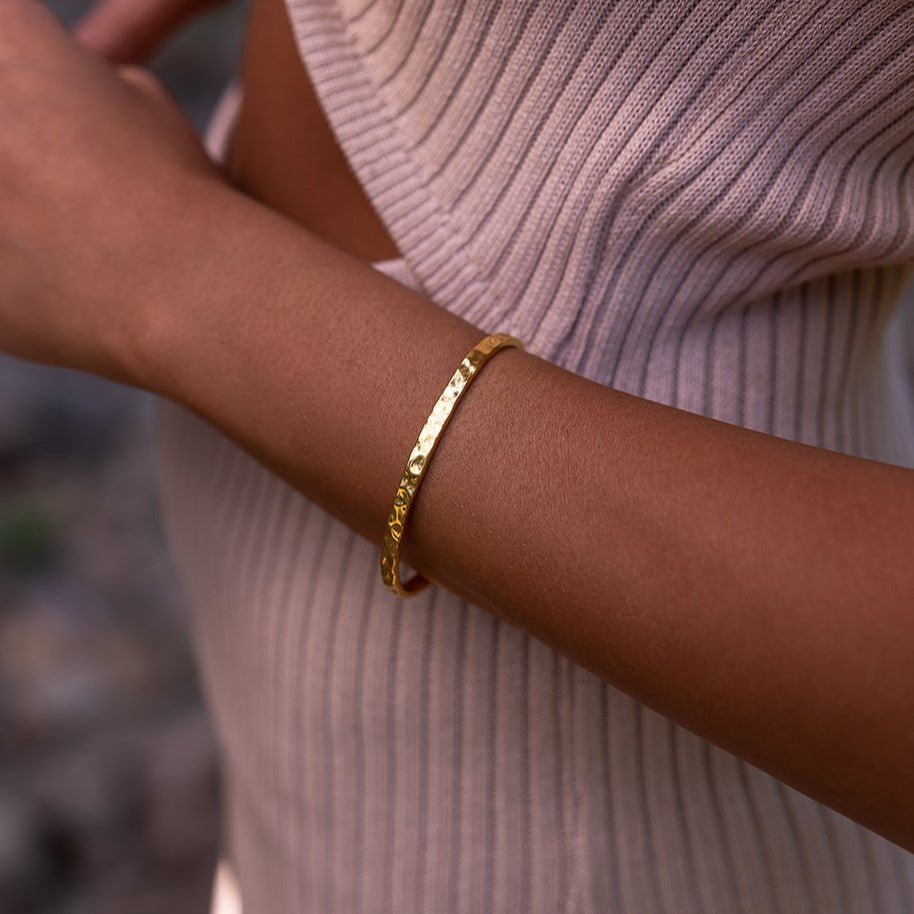 Gaia Cuff Gold