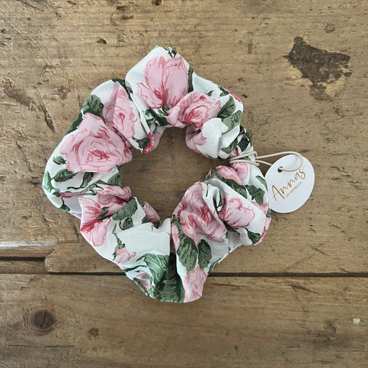 Liberty Print Scrunchie Rose Lover