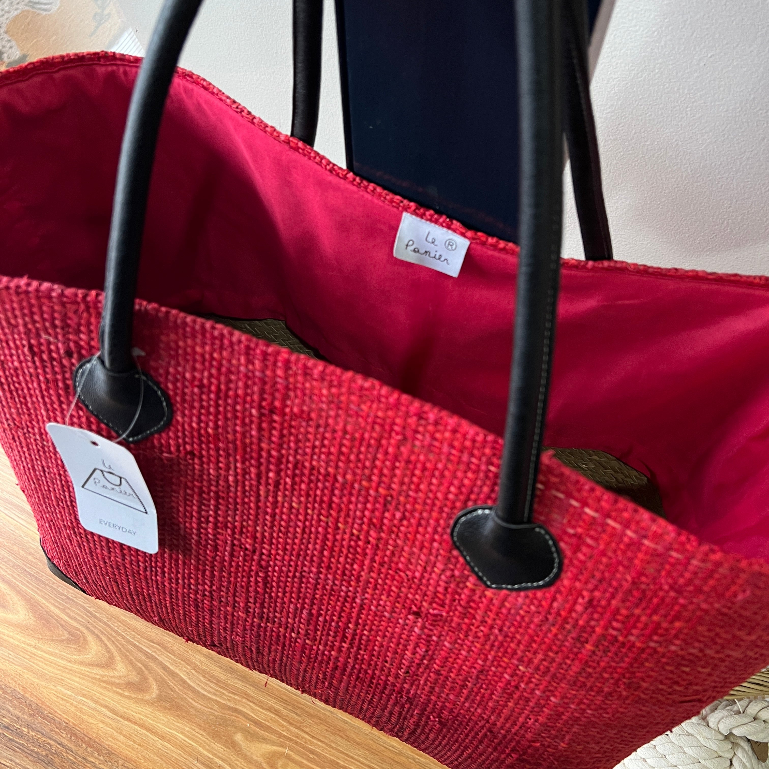 Hangara Tote Bag Red