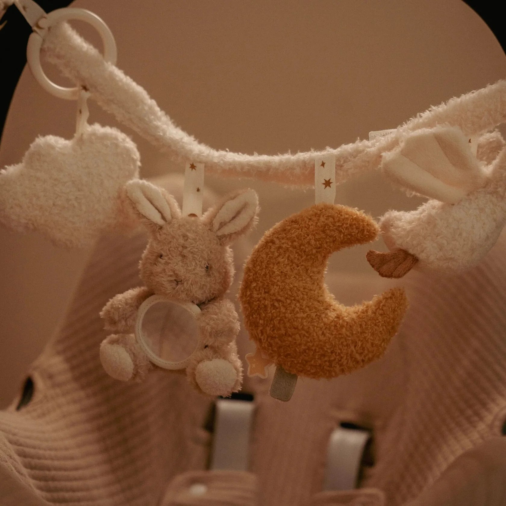 LD8411_-_Newborn_Naturals_Stroller_Toy_Chain_-_1.webp