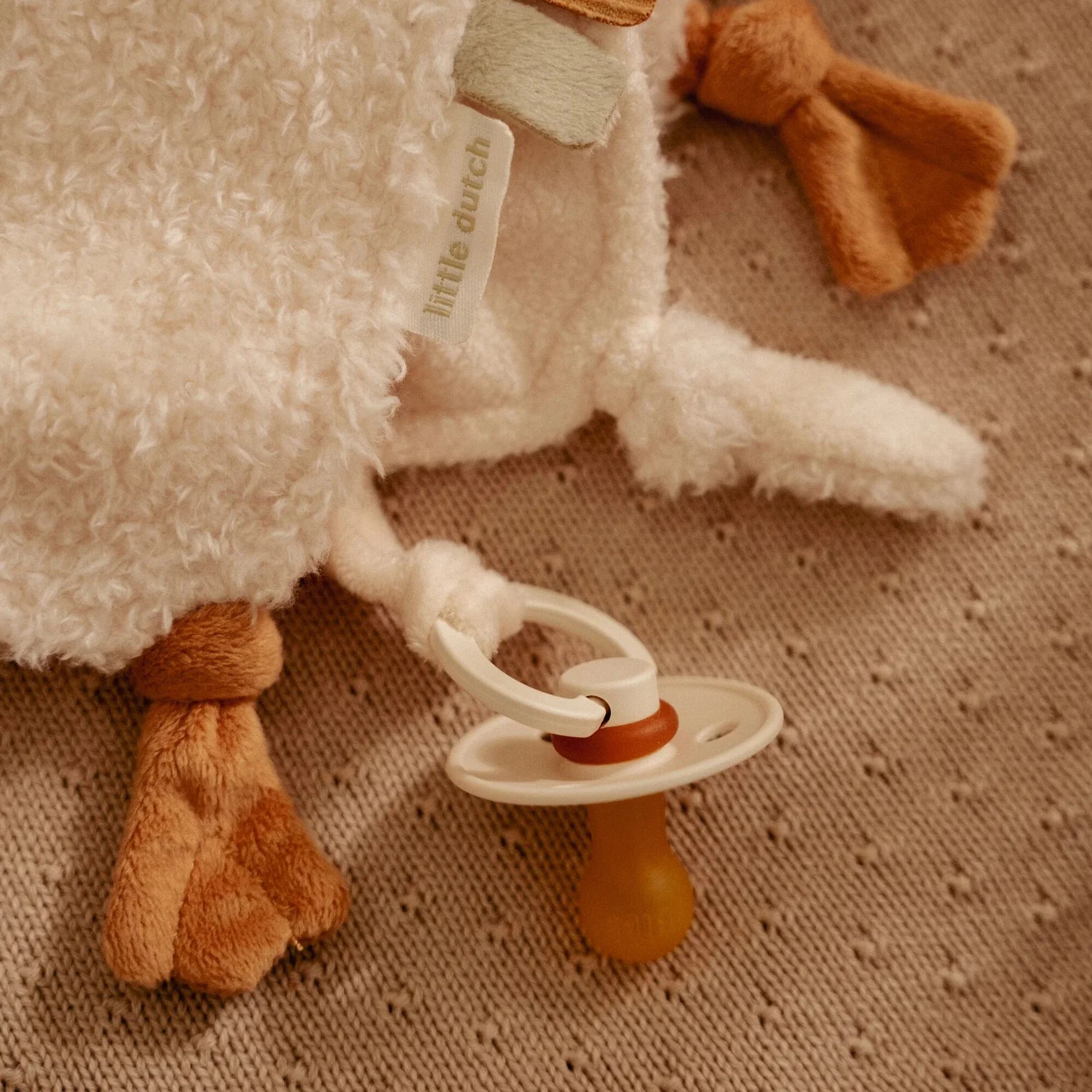 Newborn Naturals Little Goose Baby Cuddle Cloth