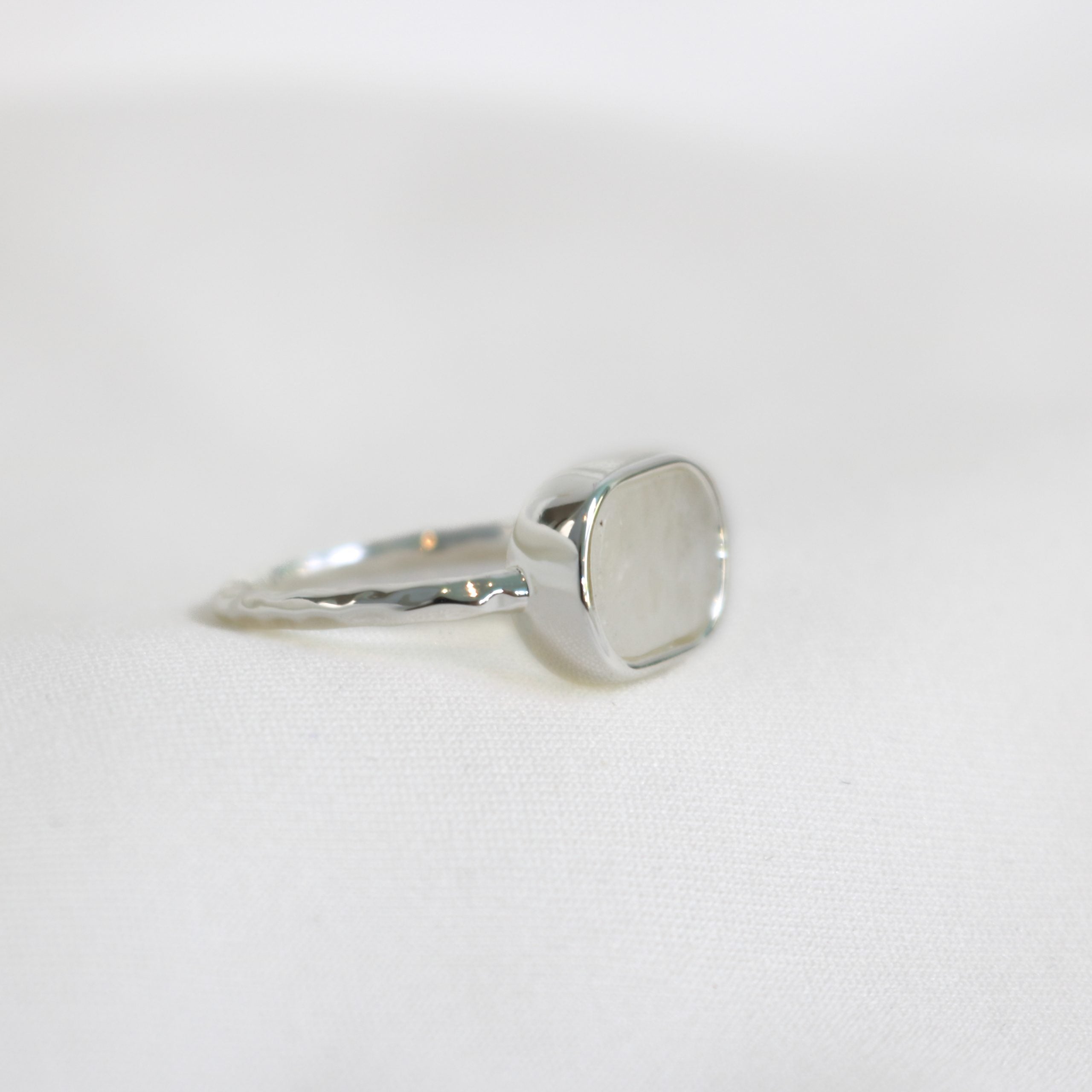 Neoma Ring Silver