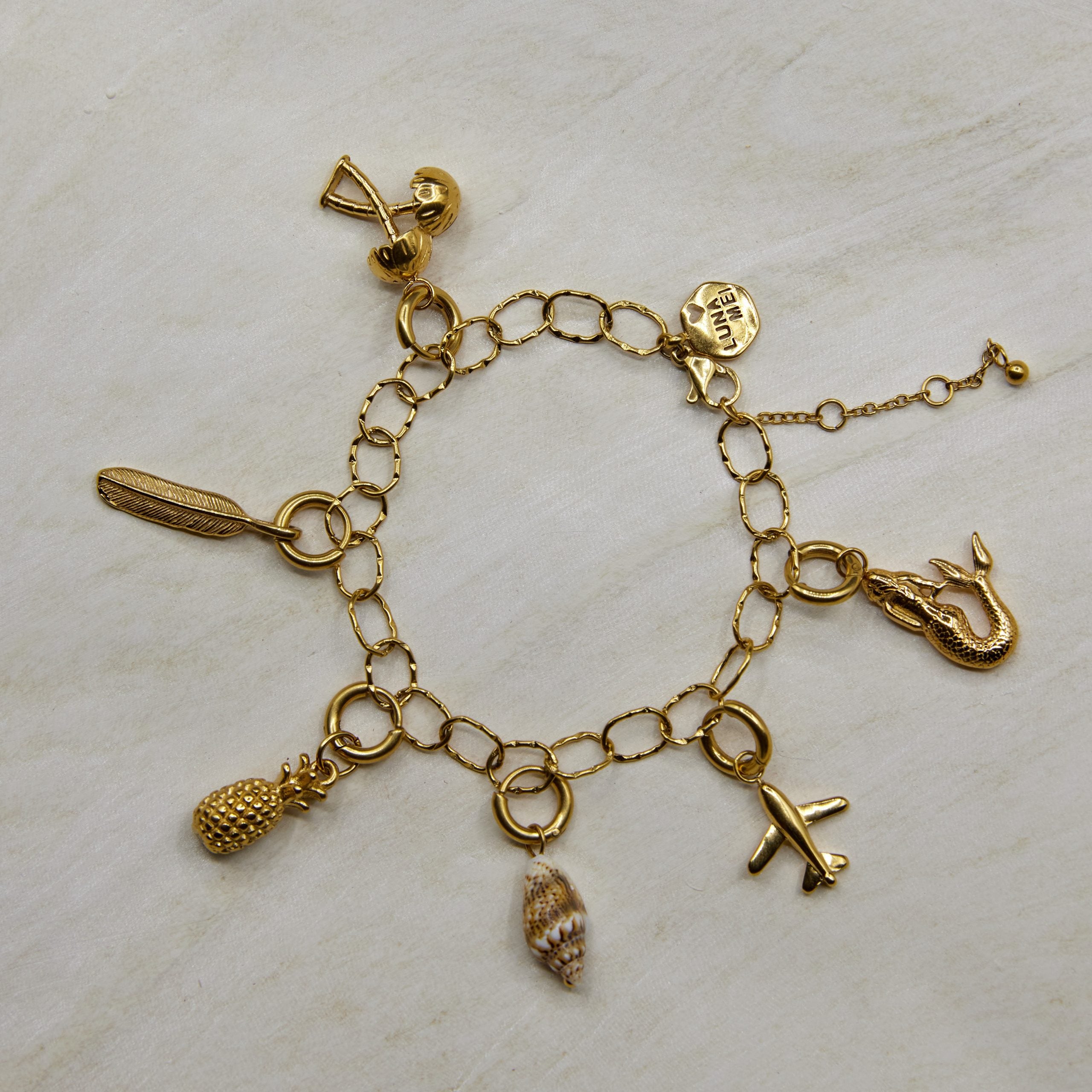 Texture Link Bracelet Gold