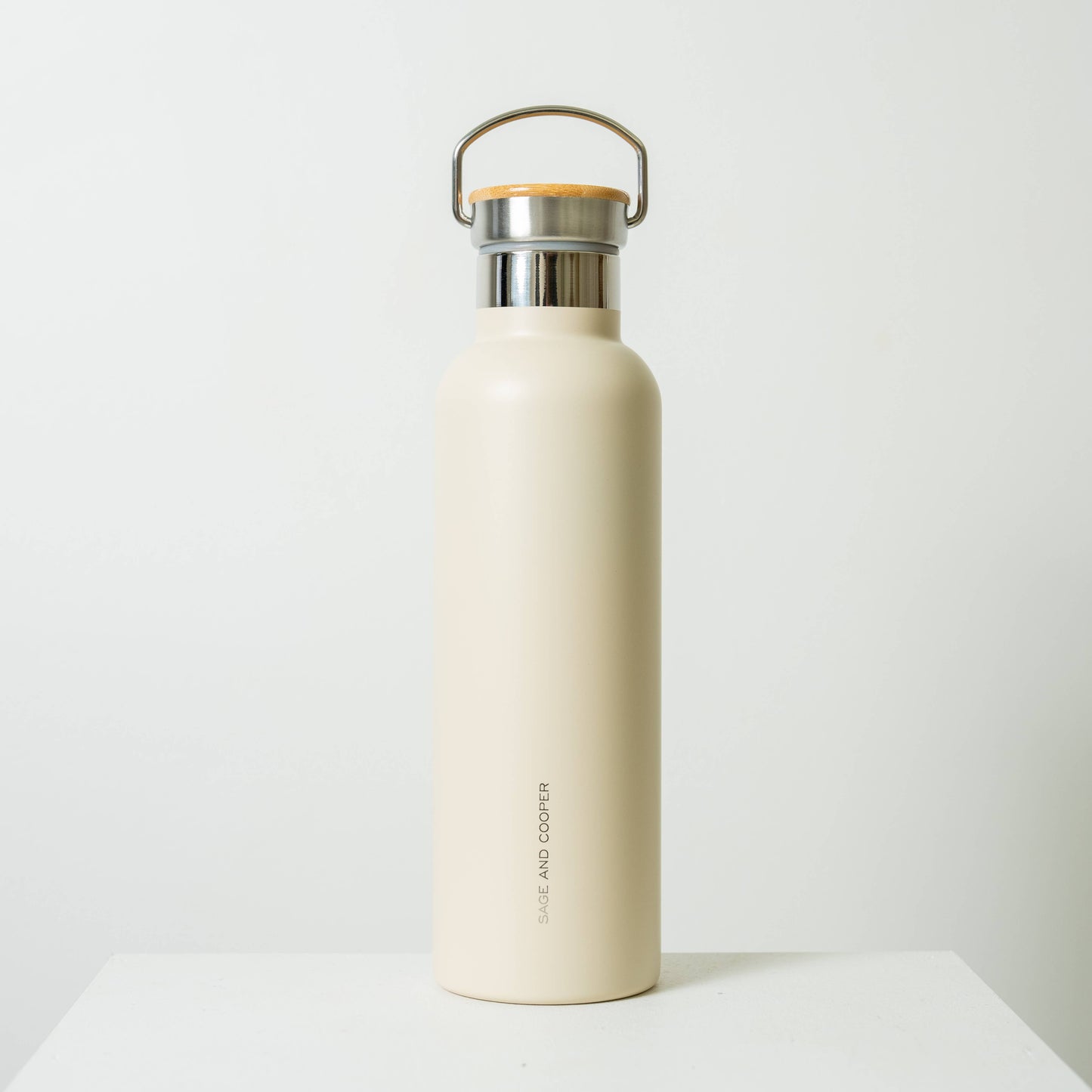 Shadow Water Bottle 750ml Natural