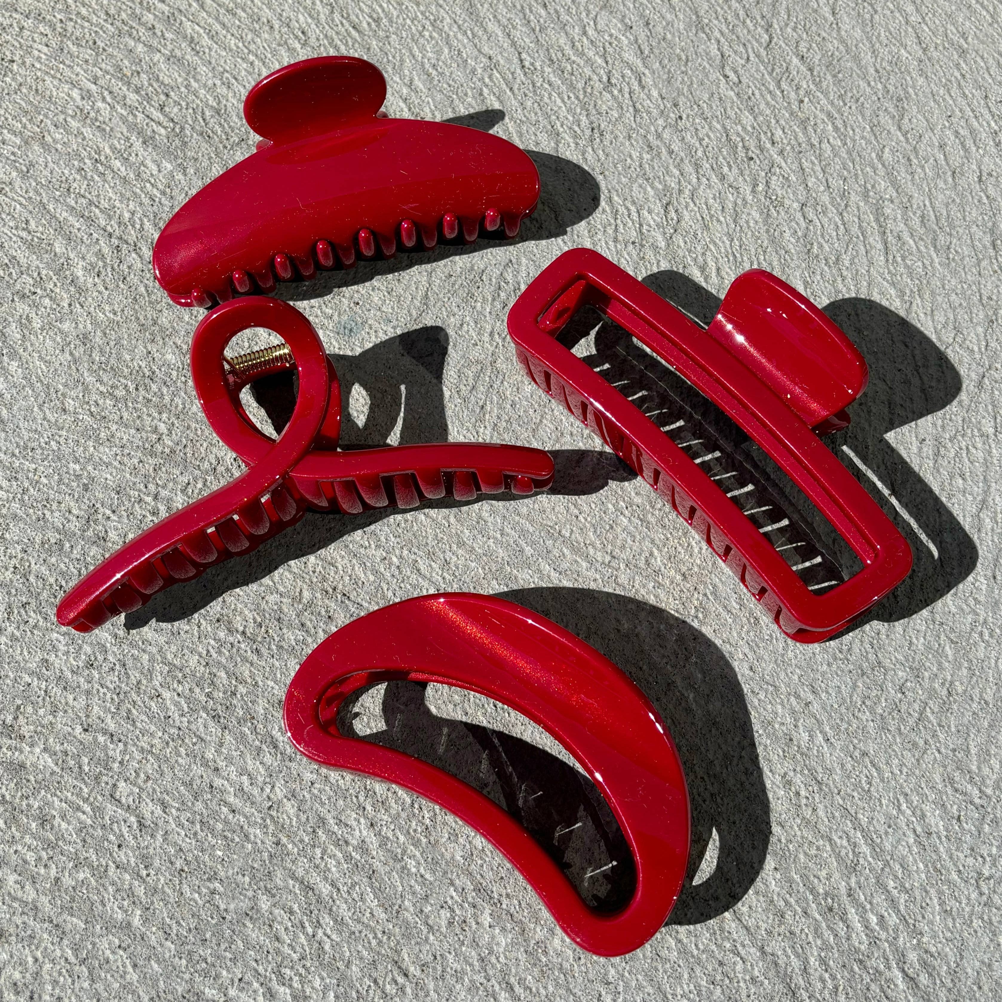 Ruby Oval Claw Clip