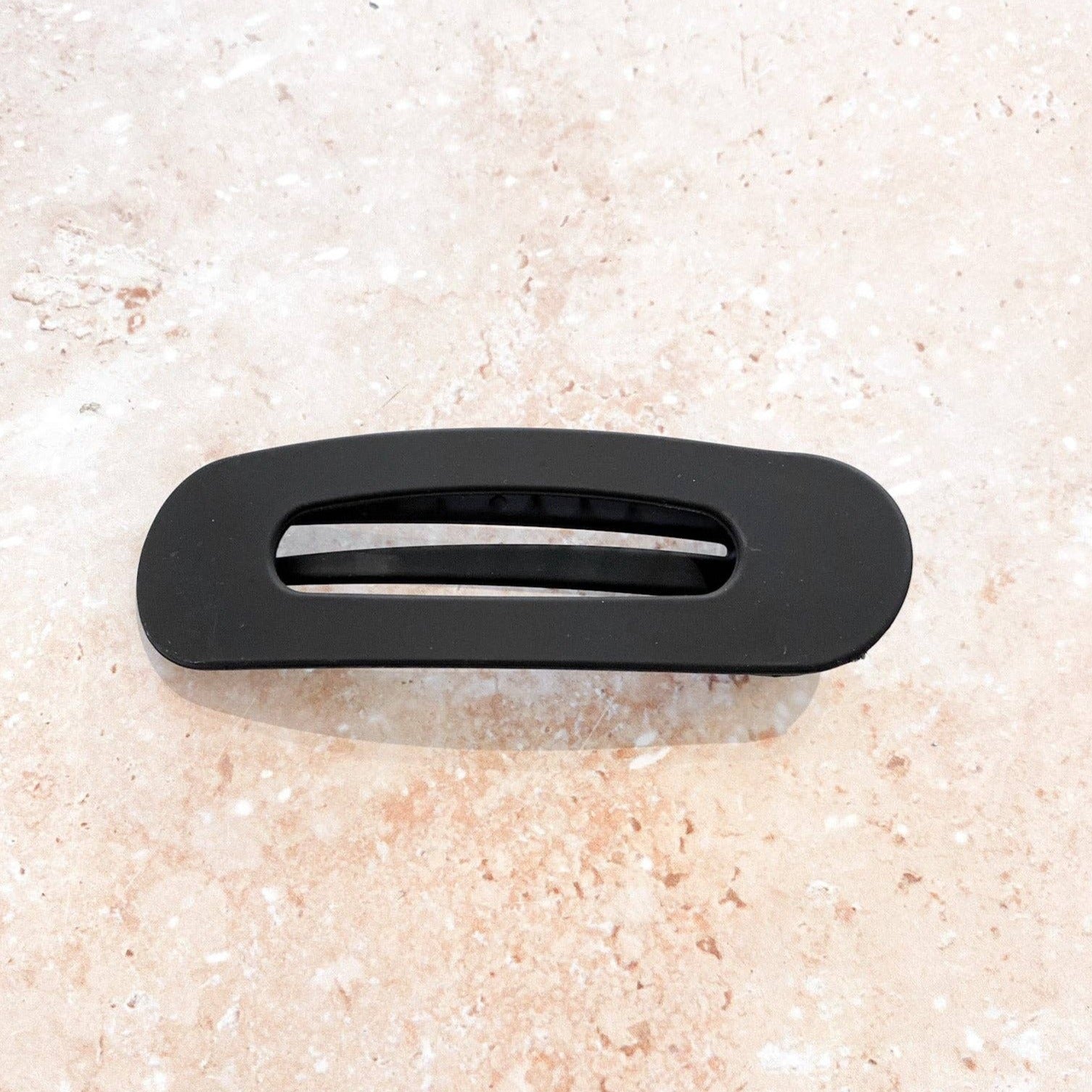 Madelyn Matte Large Hair Clip Black