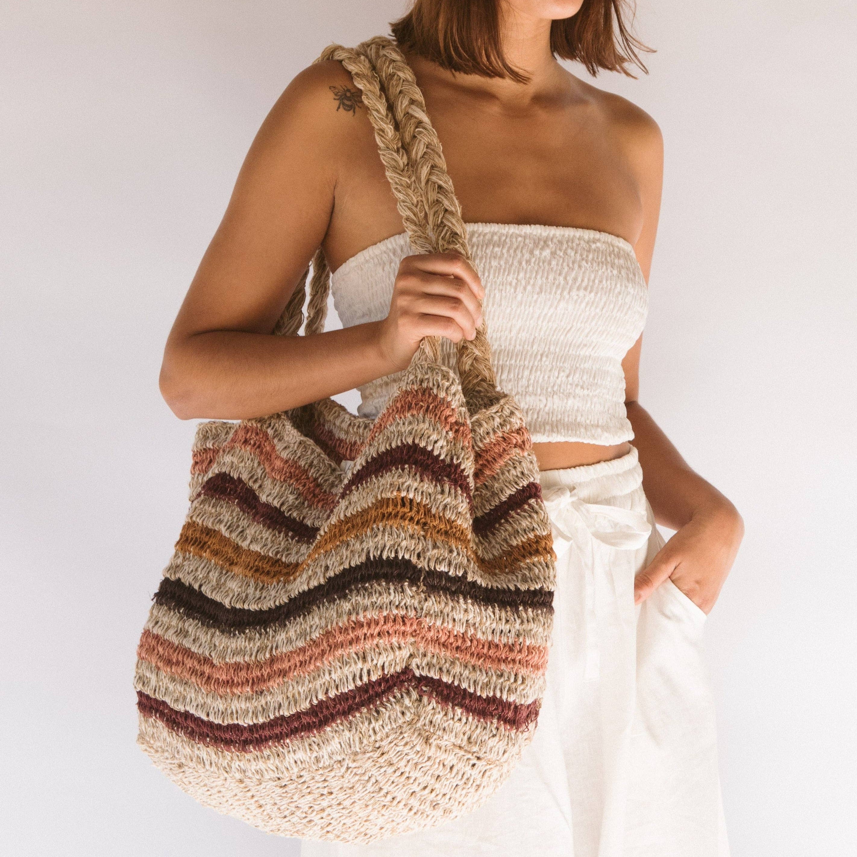 Elle Grande Tote Samba