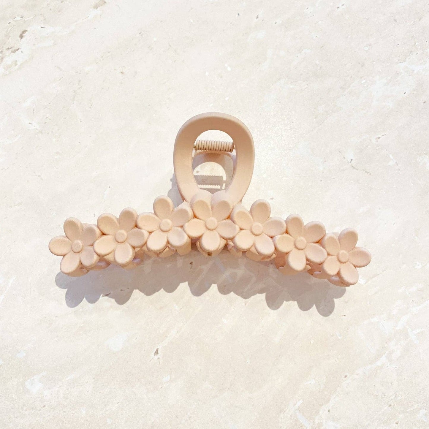 Daisy Meadows Matte Claw Clip Nude