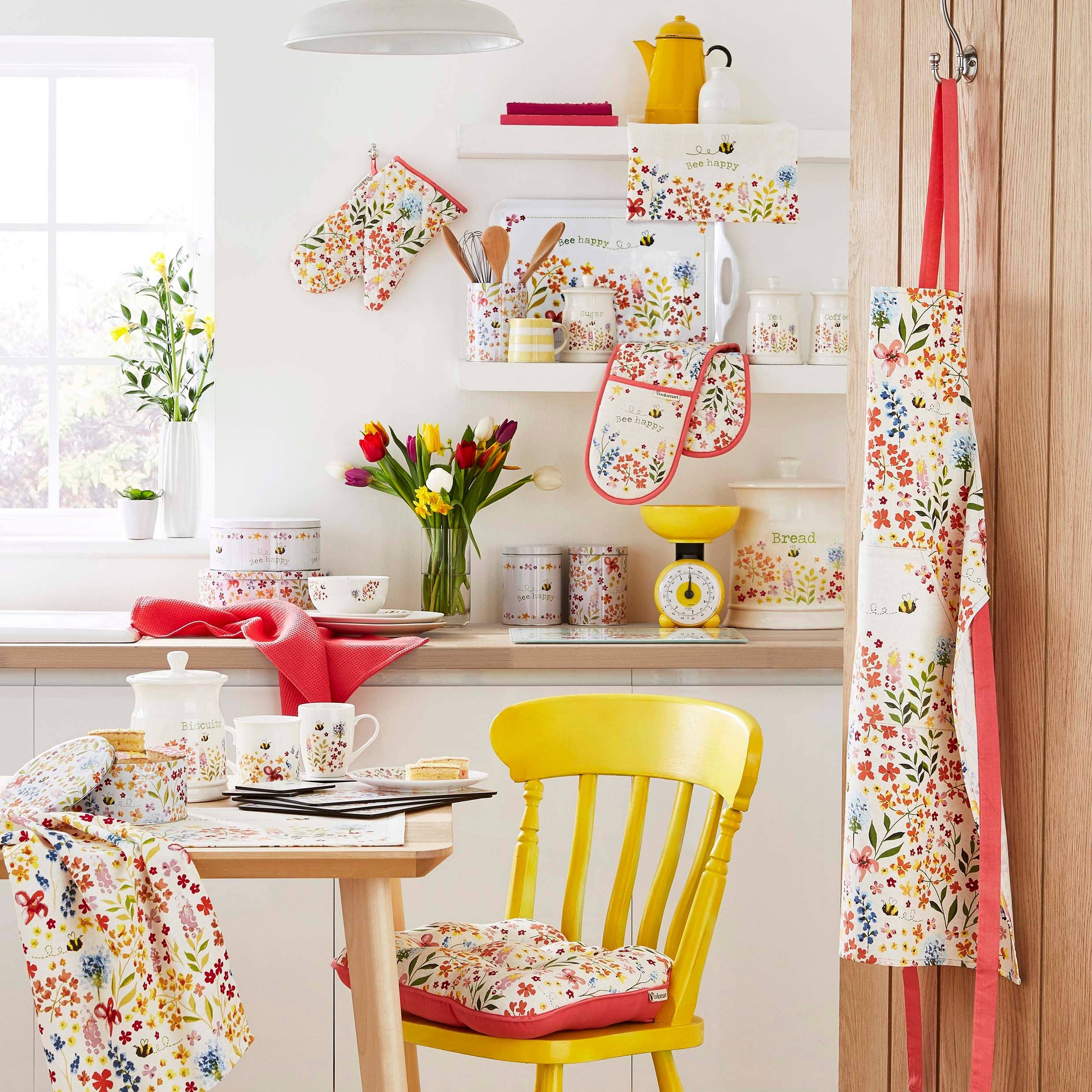 3 Pack Of Tea Towels Bee Happy